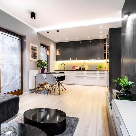 Elegant Business With Parking - By Upstairs