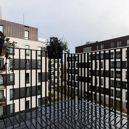 Lägenhet Elegant Business With Parking - By Upstairs *