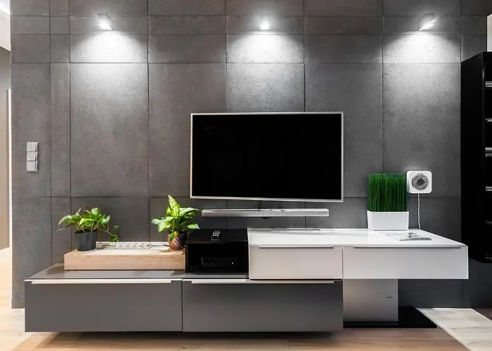 Elegant Business With Parking - By Upstairs Апартаменты *